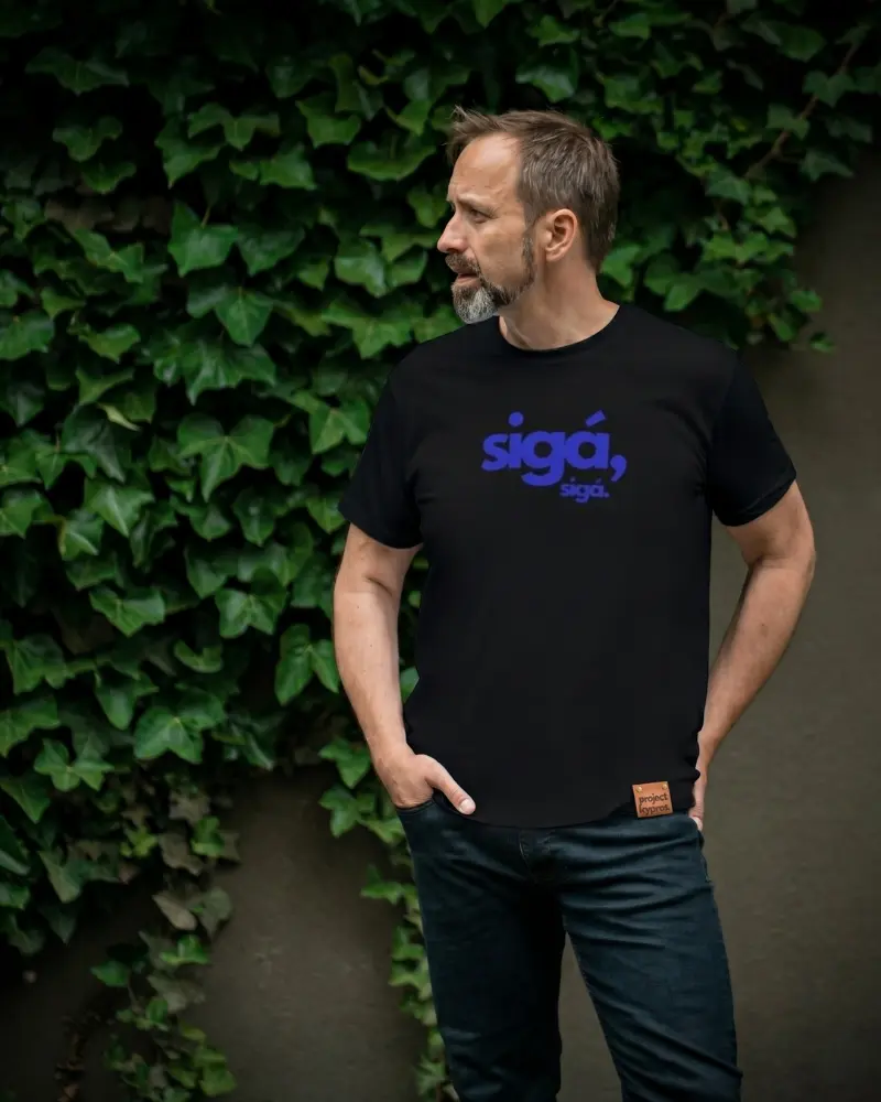 sigá sigá. classic t-shirt - Image 3