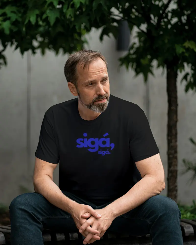 sigá sigá. classic t-shirt - Image 4