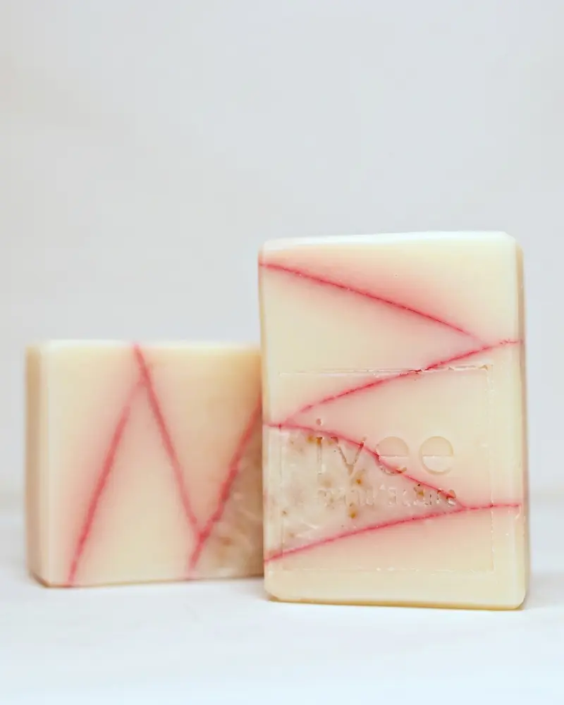 zigzag pink soap - Image 3