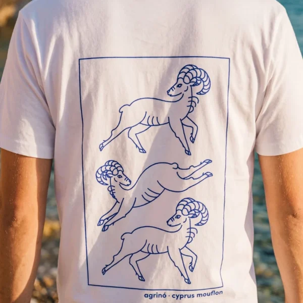 agríno. classic t-shirt