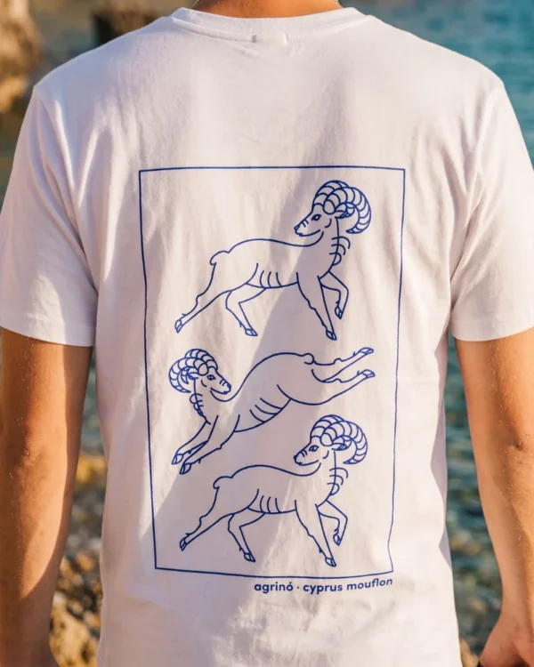 agríno. classic t-shirt