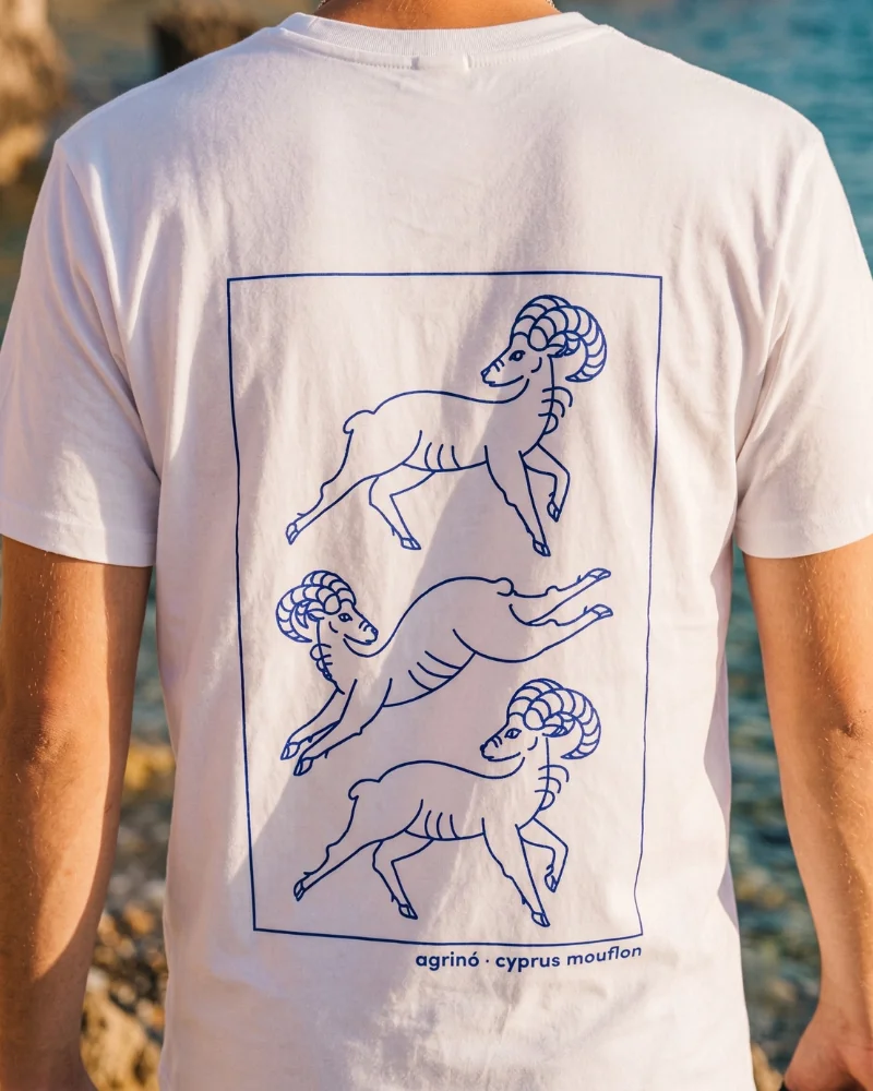 agríno. classic t-shirt