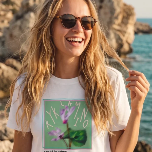 kyklámino. crop top